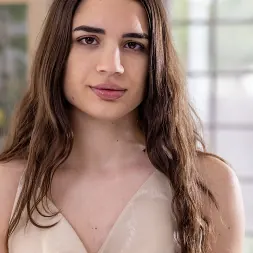 ▷ Candie Luciani in Sweet Candie (Photo 1) | 5K Porn