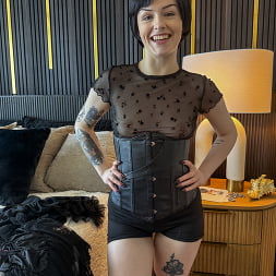 Raee Ripley in '5K Porn' Petite and Complete (Thumbnail 20)