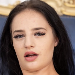 Sansa Snow in '5K Porn' Snow Storm Ahead (Thumbnail 154)